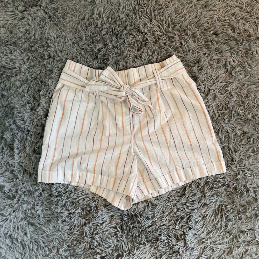 Women’s LOFT High rise shorts